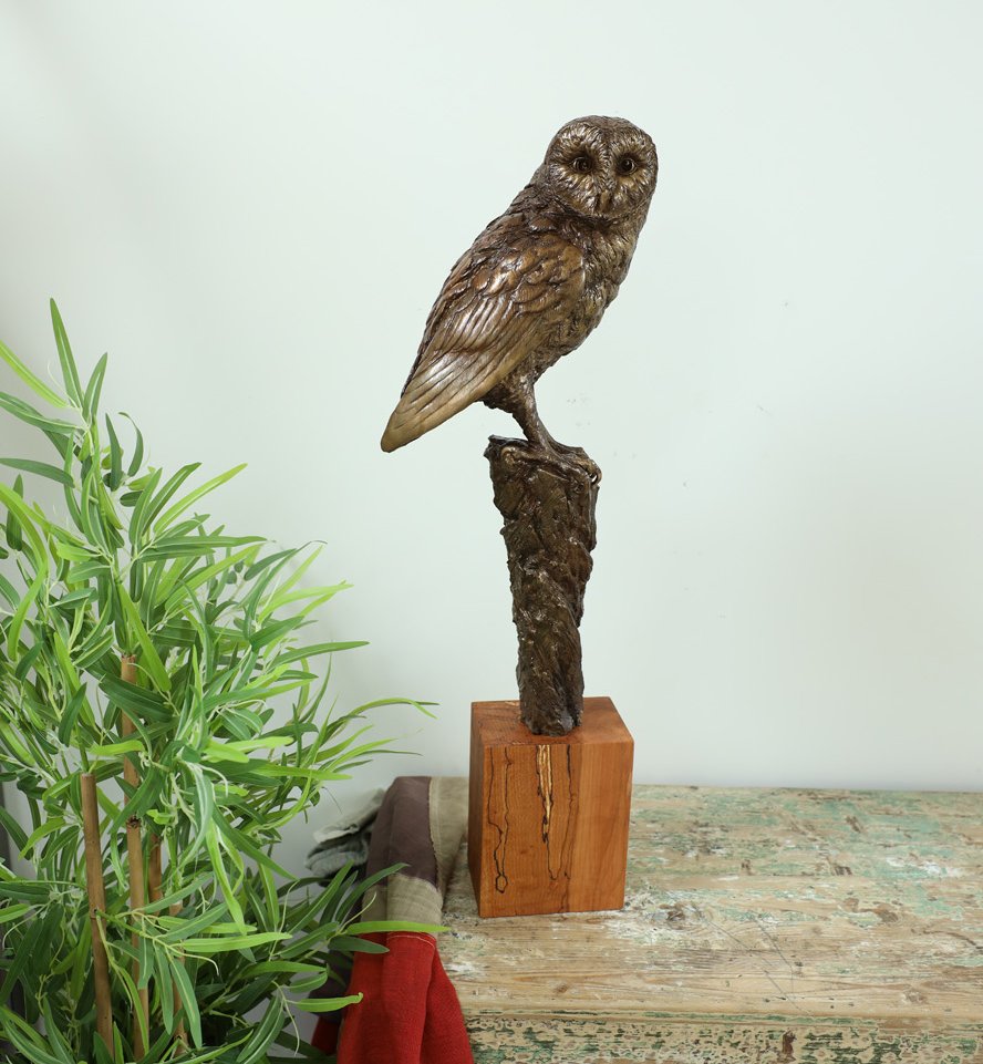 Spalted beech owl on 2024 an oak base